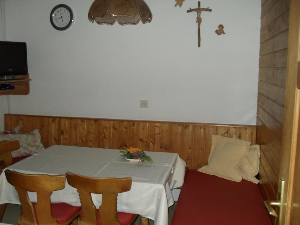 Apartmán Haus Schellenschmied Pettneu am Arlberg Pokoj fotografie